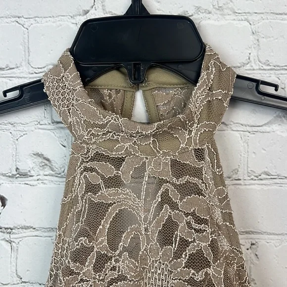 City Studio Lace Detail Sheer Waist Halter Dress Juniors Size 0 - Picture 3 of 8